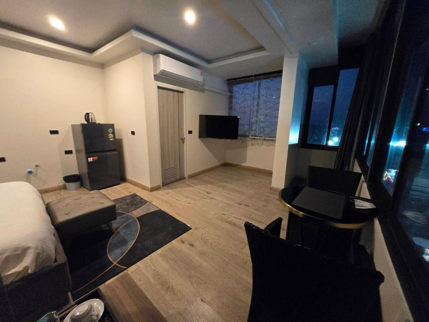 Pumpui Place Pattaya Εξωτερικό φωτογραφία