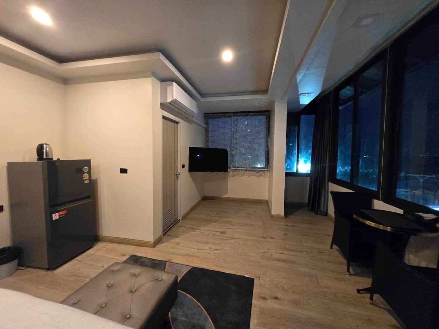 Pumpui Place Pattaya Εξωτερικό φωτογραφία